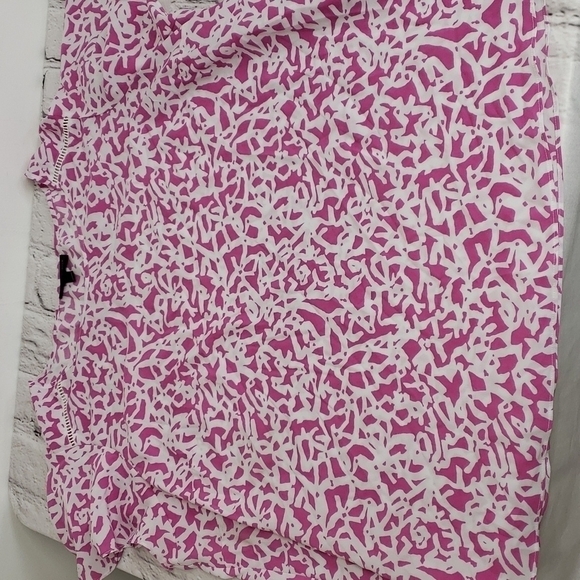 LANE Bryant Pink & White Flutter Short Sleeve Polyester Top Scoop Neck 26 EUC - Picture 11 of 11